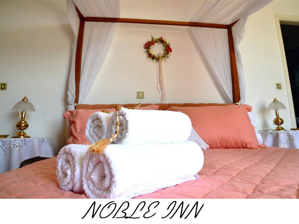 Noble Inn Loutráki Habitación foto